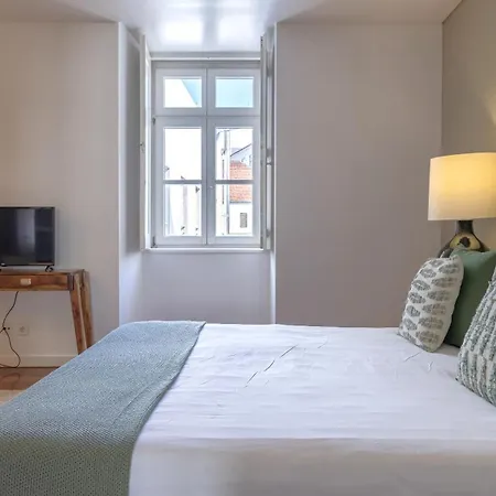Lovelystay - Chiado 3bedroom Wonder Appartamento *