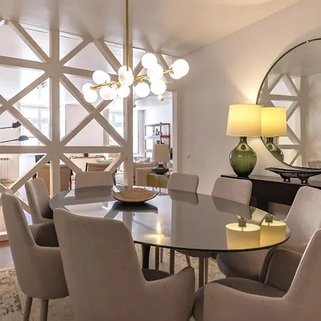 Appartamento Lovelystay - Chiado 3bedroom Wonder