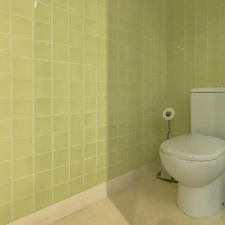 Lovelystay - Chiado 3bedroom Wonder Lisbona
