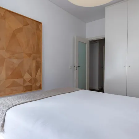 Appartamento Lovelystay - Chiado 3bedroom Wonder