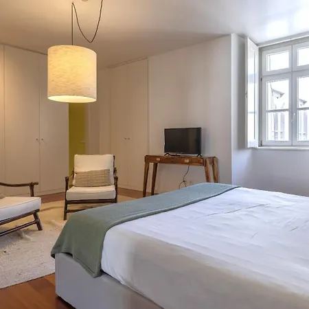 Lovelystay - Chiado 3bedroom Wonder Appartamento Lisbona