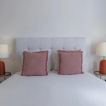 Lovelystay - Chiado 3bedroom Wonder Apartmán