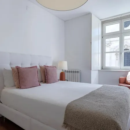 Apartment Lovelystay - Chiado 3bedroom Wonder Lisbon