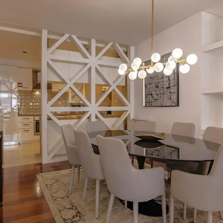 Lovelystay - Chiado 3bedroom Wonder 리스본
