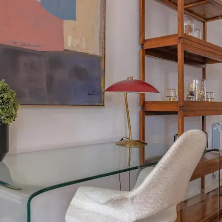 아파트 Lovelystay - Chiado 3bedroom Wonder *